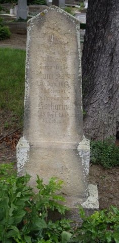 Koenig Johann Peter 1860-1917 Zerbes Maria 1867-1909 Grabstein